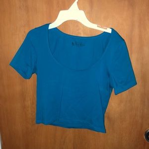 Blue, scoop neck crop top.